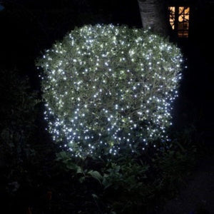 NOMA 'Fit & Forget' 100 Battery Operated LED String Lights - White | www.justgardening.com
