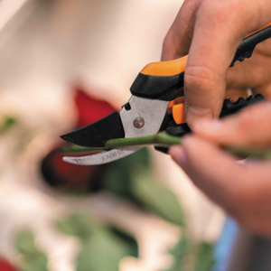 Fiskars Solid Snip Pruner Floral SP14 | www.JustGardening.com