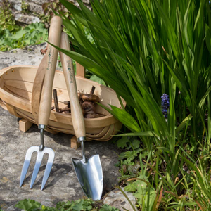 Burgon & Ball Stainless Mid Handled Fork - RHS Endorsed | www.justgardening.com