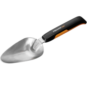 Fiskars Xact™ Hand Trowel | www.justgardening.com